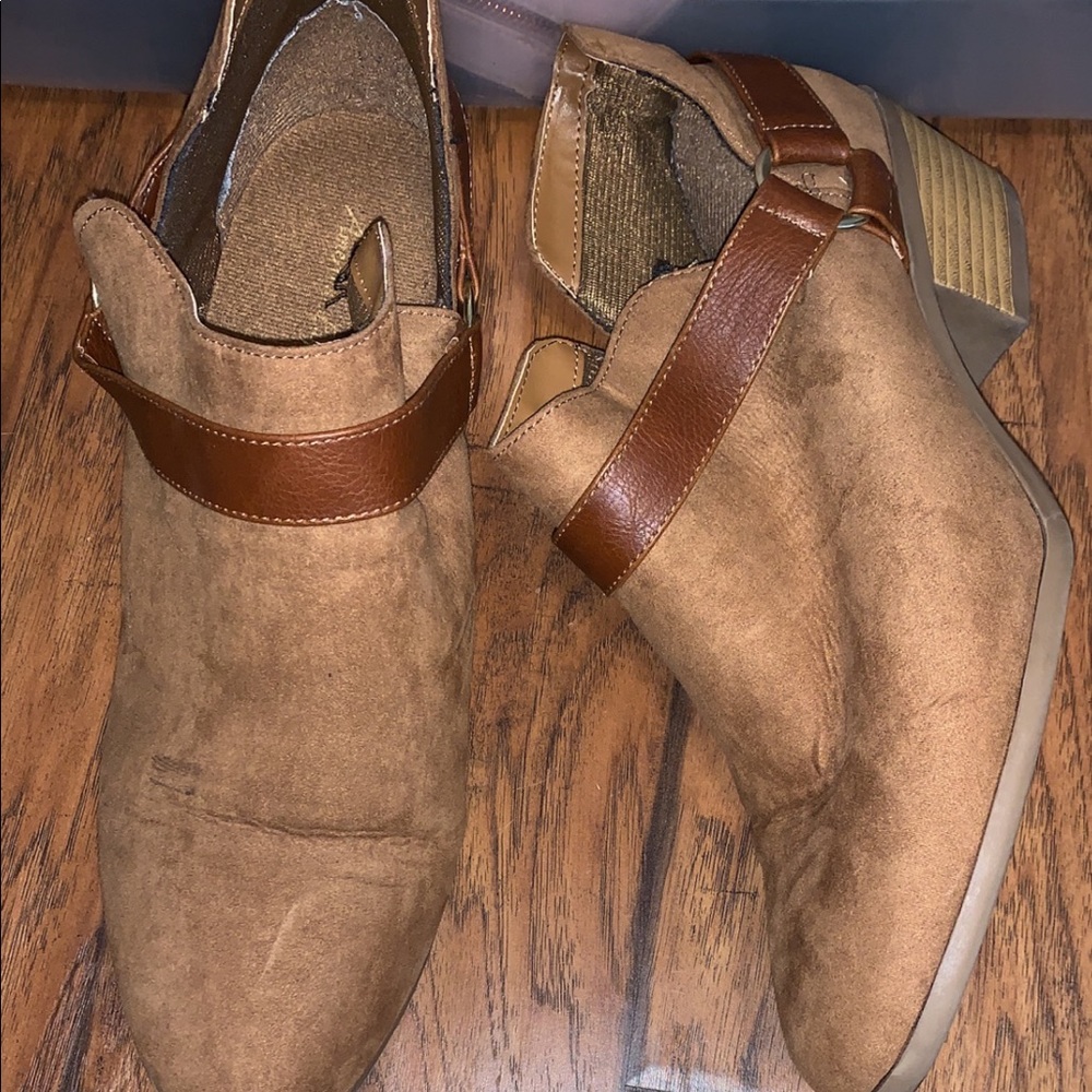 Ankle booties